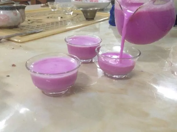 粉色果汁