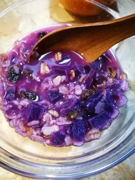 紫薯燕麥粥（宿舍早餐）