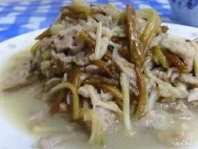 金針菇炒肉絲