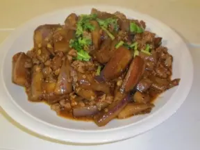 鱼香茄子炒肉碎