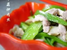 青椒平菇炒肉丝