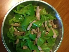 辣椒炒肉片