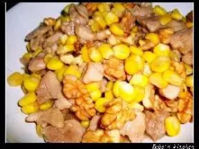 玉米核桃炒鸡肉粒