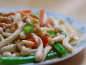 海鮮菇炒雞腸