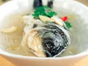 蘿蔔絲鯽魚湯