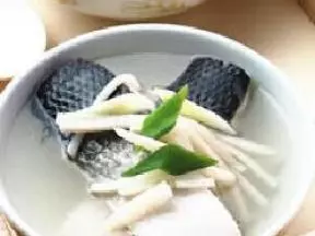 酸笋丝鱼汤