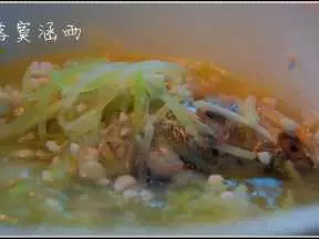 鸡头米黄鱼汤
