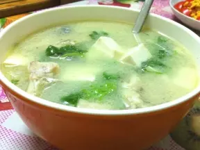 魚頭豆腐湯