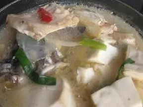 魚頭豆腐湯