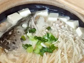 砂锅鱼头豆腐