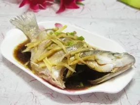 清蒸鱸魚