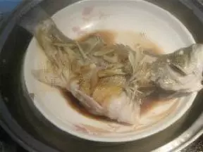 清蒸鱸魚