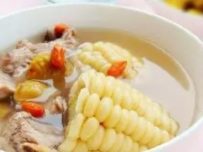玉米板栗排骨汤