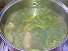 西洋菜排骨湯