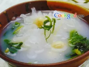 蓮子銀耳菠菜湯