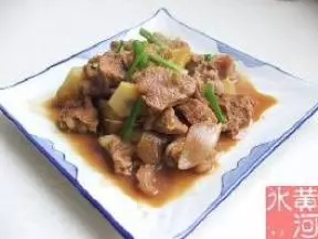 土豆燒牛肉