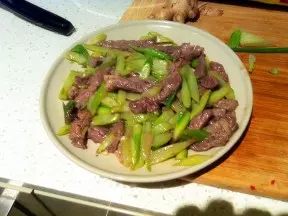 家常炒之蘆筍牛肉