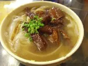 牛肉湯河粉