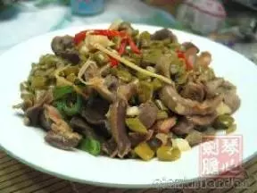 酸豆角炒腎片