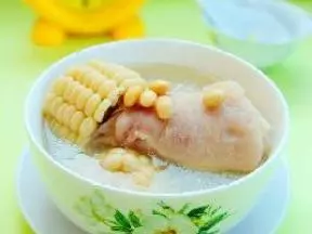 玉米豬手黃豆湯