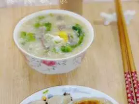 窩蛋牛肉生菜粥