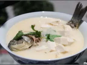 鯽魚豆腐湯