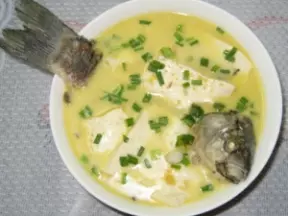 鯽魚豆腐湯