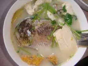 鯽魚豆腐湯