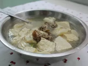 花螺豆腐湯