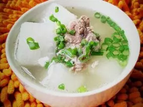 蘿蔔骨頭湯