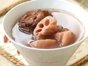 蓮藕腔骨湯