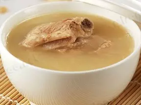 黃豆豬骨湯