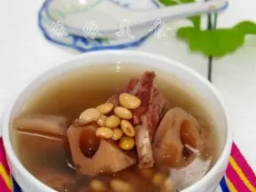 莲藕黄豆肉骨汤
