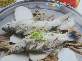 鯽魚燉羊湯