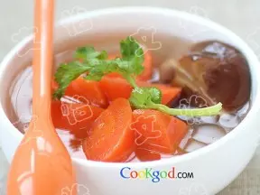 牛骨香菇萝卜汤