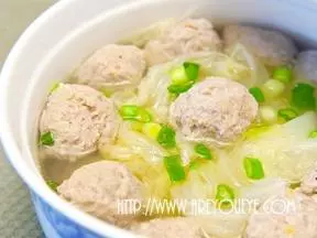 肉丸白菜湯