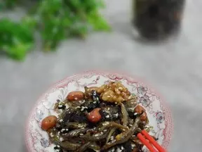 海苔坚果芝麻小鱼干