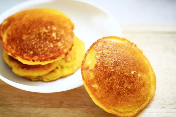 奶香软糯玉米饼