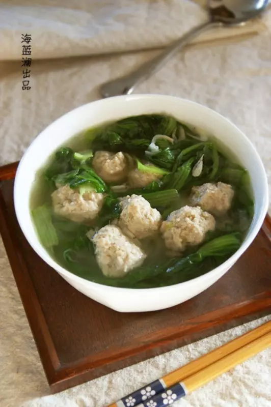 小白菜丸子湯