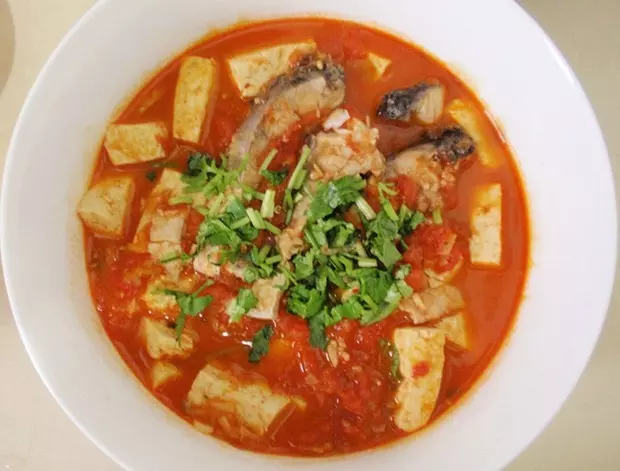 草鱼番茄豆腐汤
