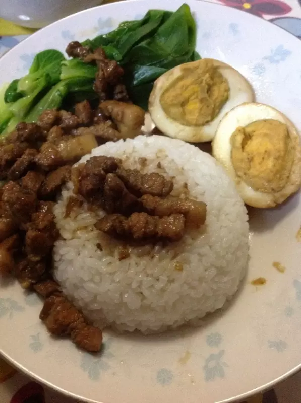 簡單滷肉飯