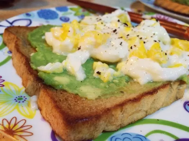 牛油果鸡蛋吐司 Avocado French toast with eggs