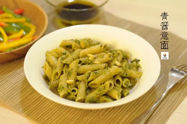 青酱意面(Spaghetti with Pesto)