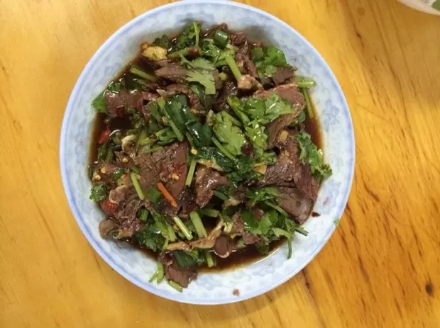 凉拌牛肉