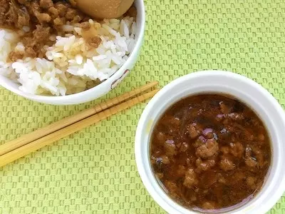 簡單清爽肉燥飯