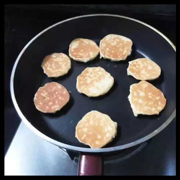 苹果松饼（一岁以上宝宝食用）