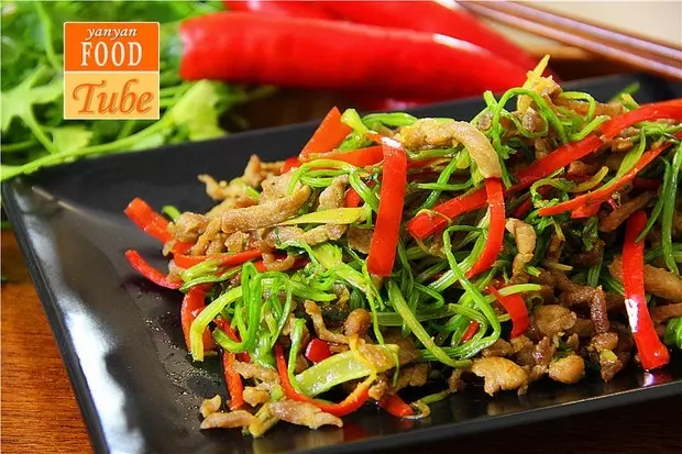 香辣肉絲 Spicy Shredded Pork with Coriander