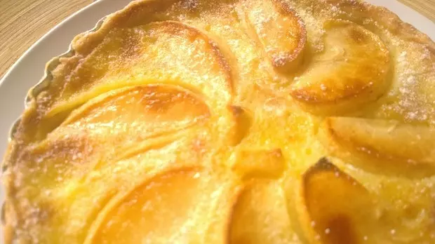 Apple Tart - warm or cold