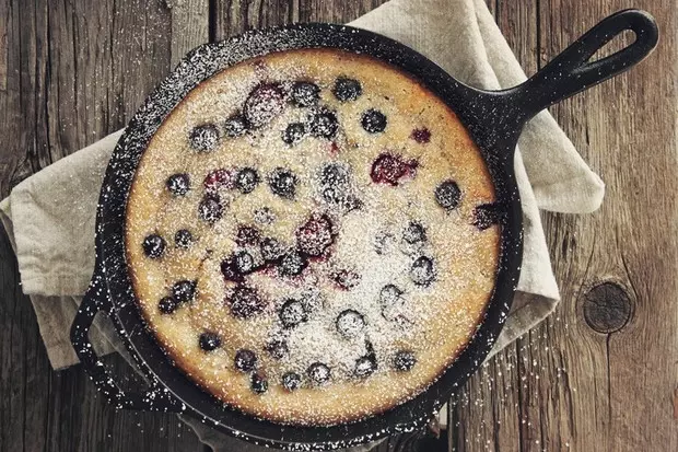 什锦浆果铸铁锅松饼 Mixed Berry Pancake