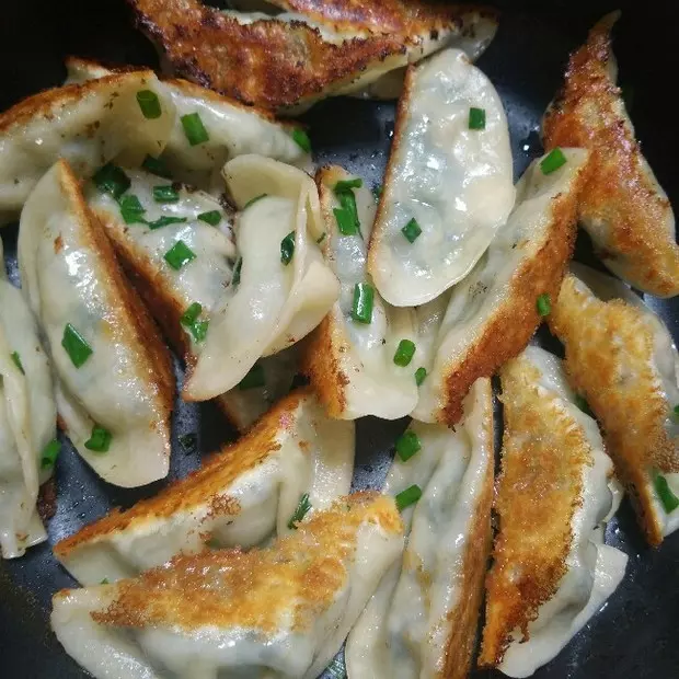 当季的马兰肉馅饺子